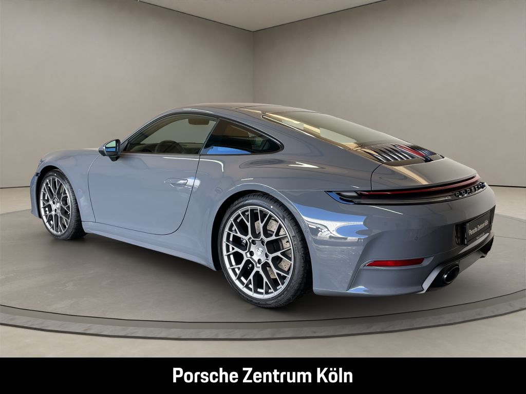 Porsche 992 2025