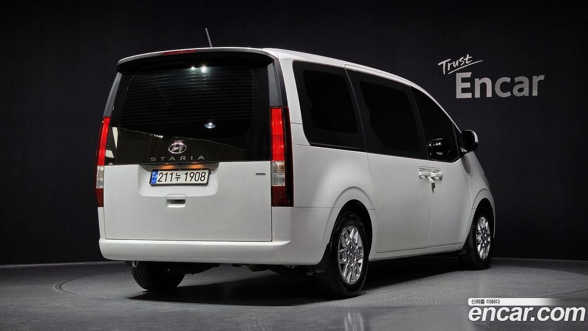 Hyundai Staria 2023
