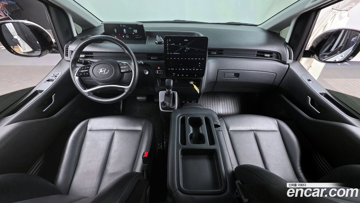 Hyundai Staria 2023