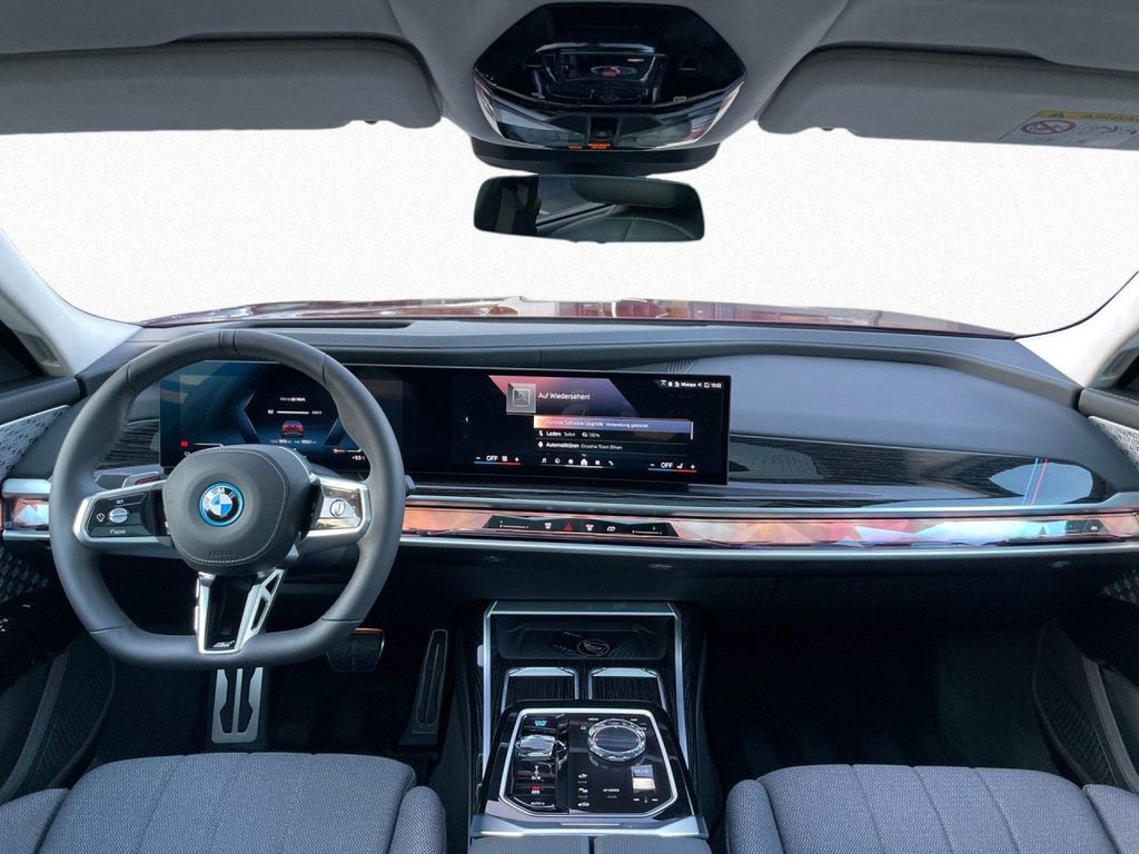BMW i7 2024