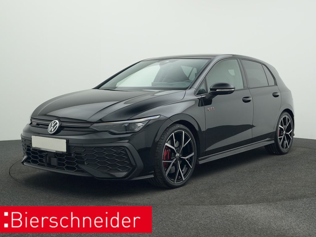 Volkswagen Golf 2025