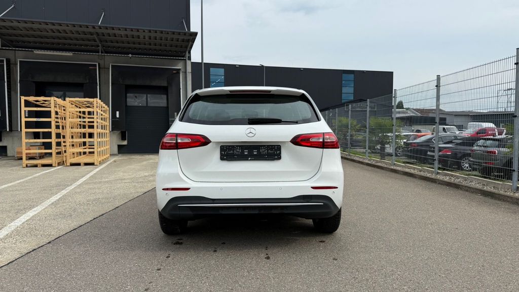 Mercedes-Benz B 200 2020