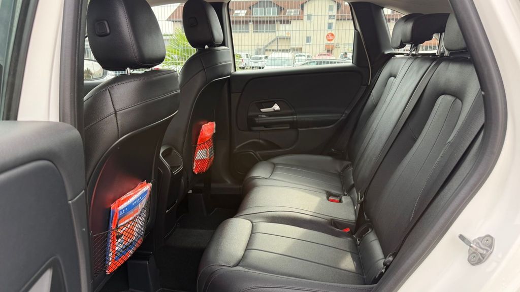 Mercedes-Benz B 200 2020