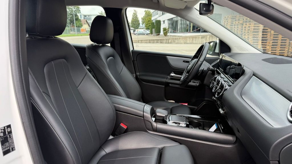 Mercedes-Benz B 200 2020