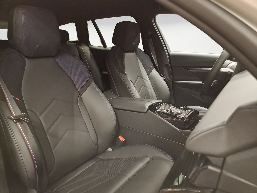 BMW i5 2025