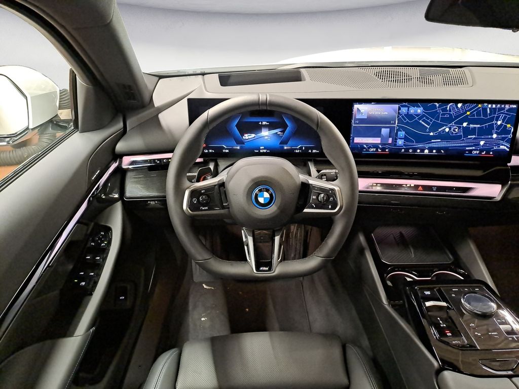 BMW i5 2025