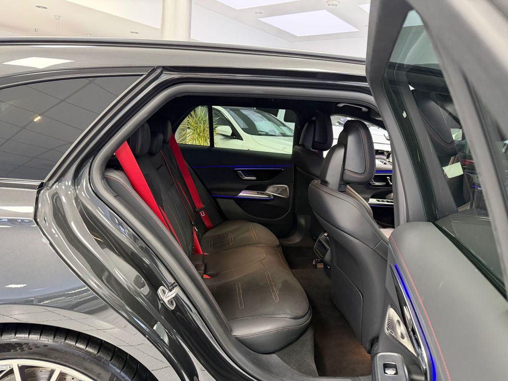 Mercedes-Benz E 53 AMG 2025