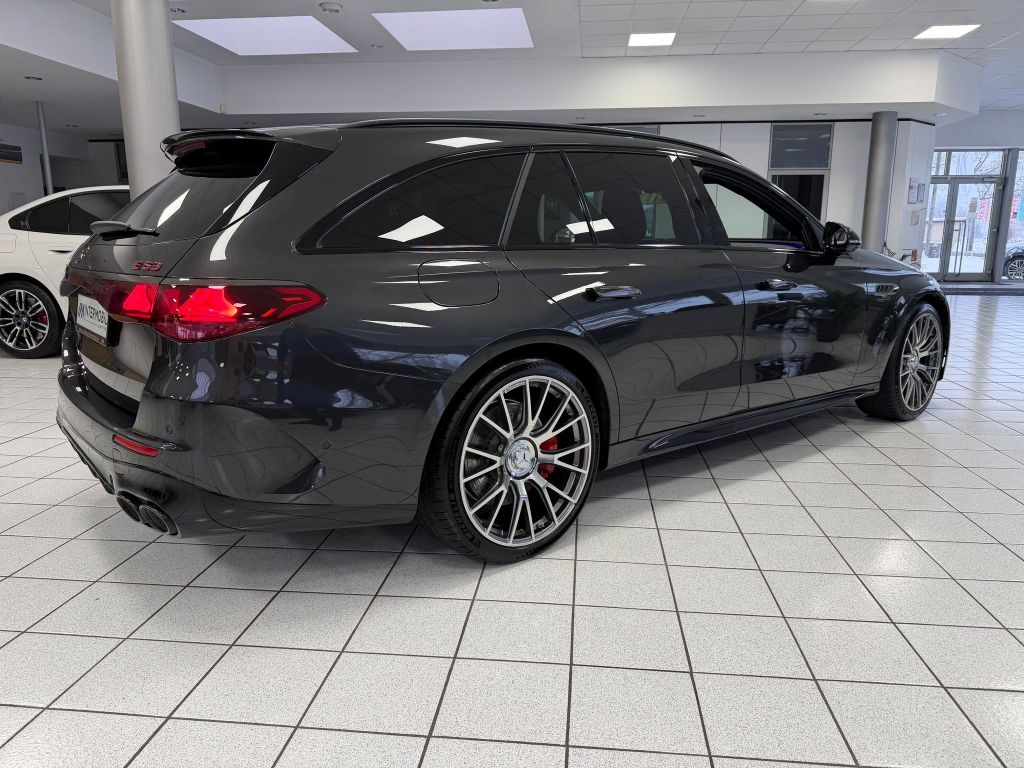 Mercedes-Benz E 53 AMG 2025