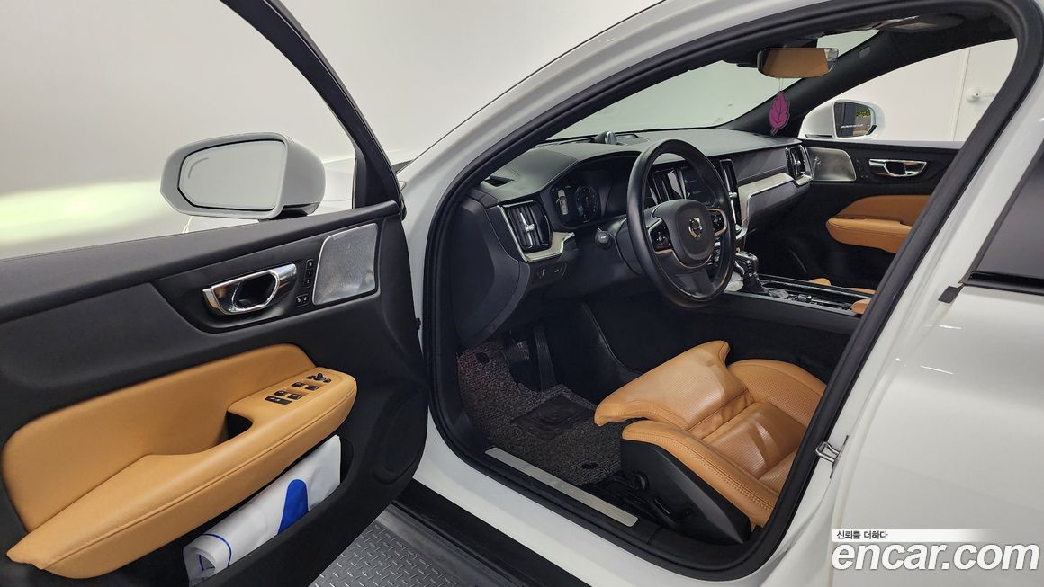 Volvo V60 2020