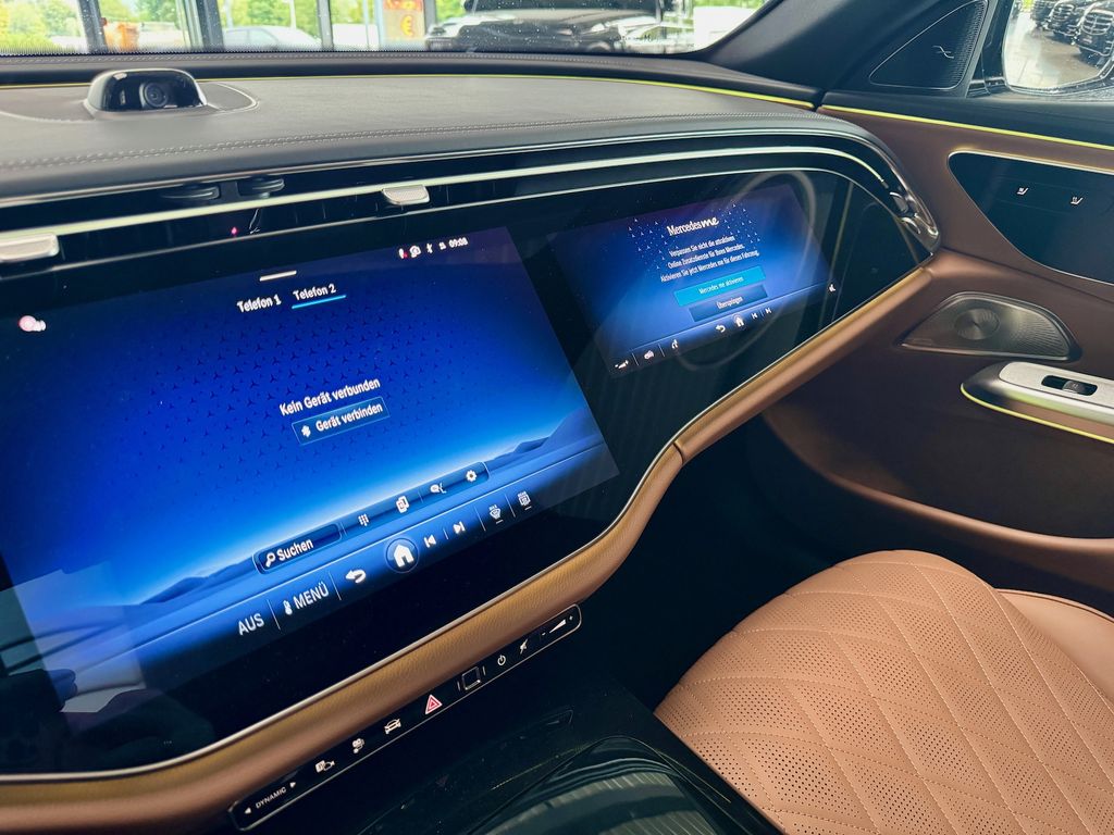 Mercedes-Benz E 300 2025