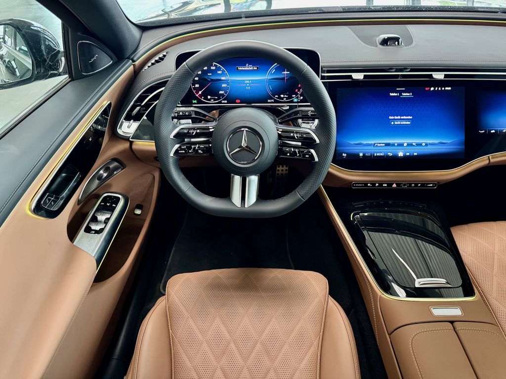 Mercedes-Benz E 300 2025