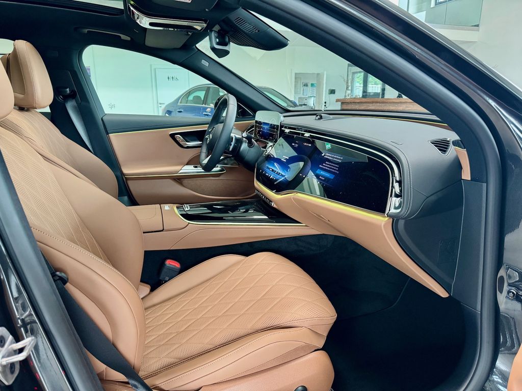 Mercedes-Benz E 300 2025