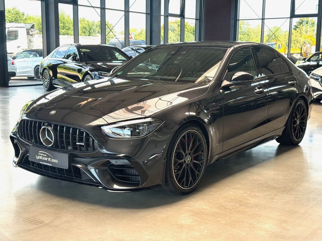 Mercedes-Benz C 63 AMG 2025