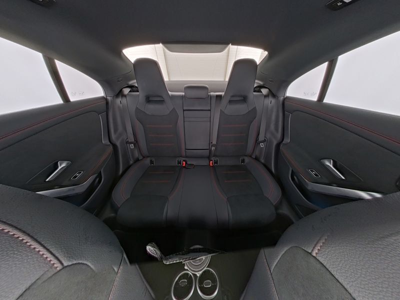 Mercedes-Benz CLA 200 2024