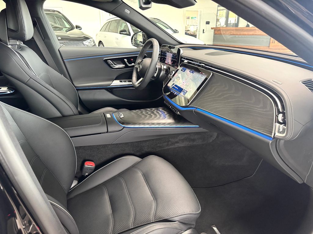 Mercedes-Benz E 200 2025