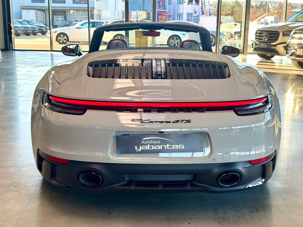 Porsche 992 2024