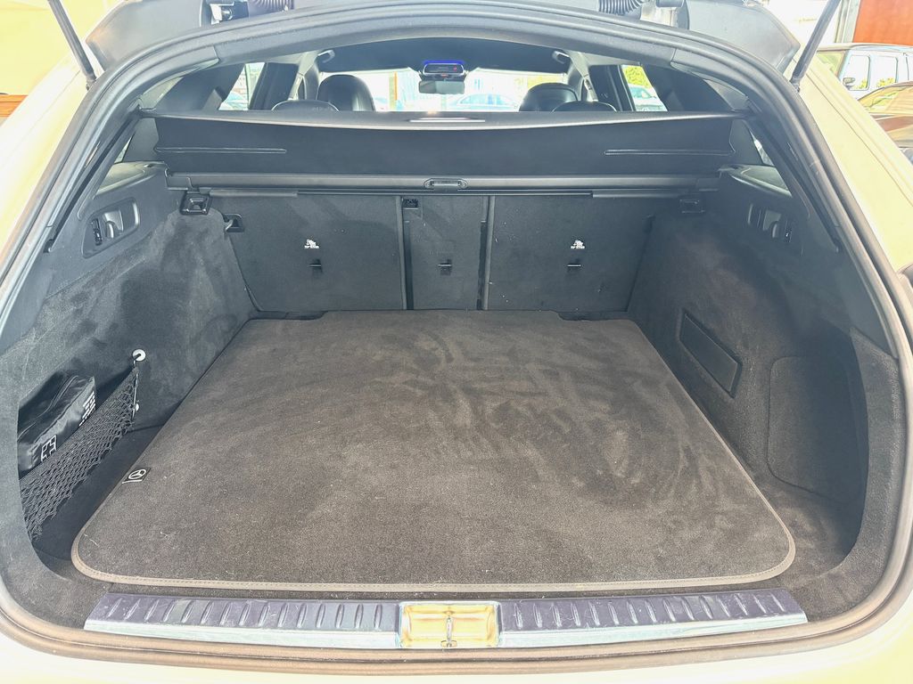 Mercedes-Benz E 220 2024