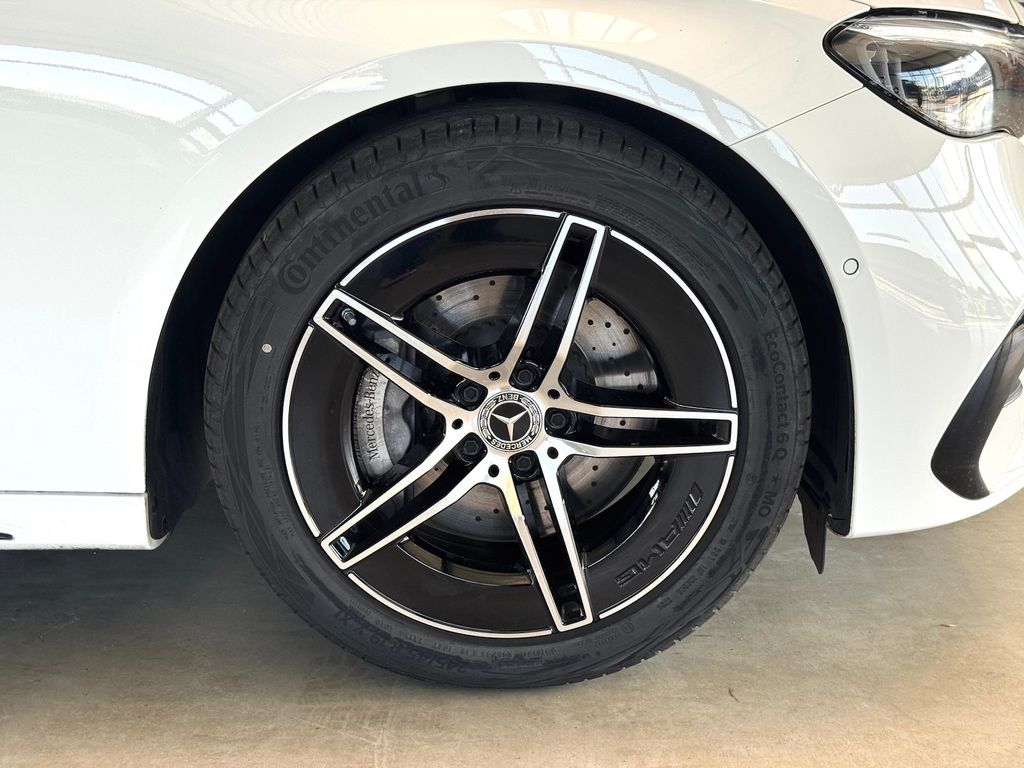 Mercedes-Benz E 220 2024