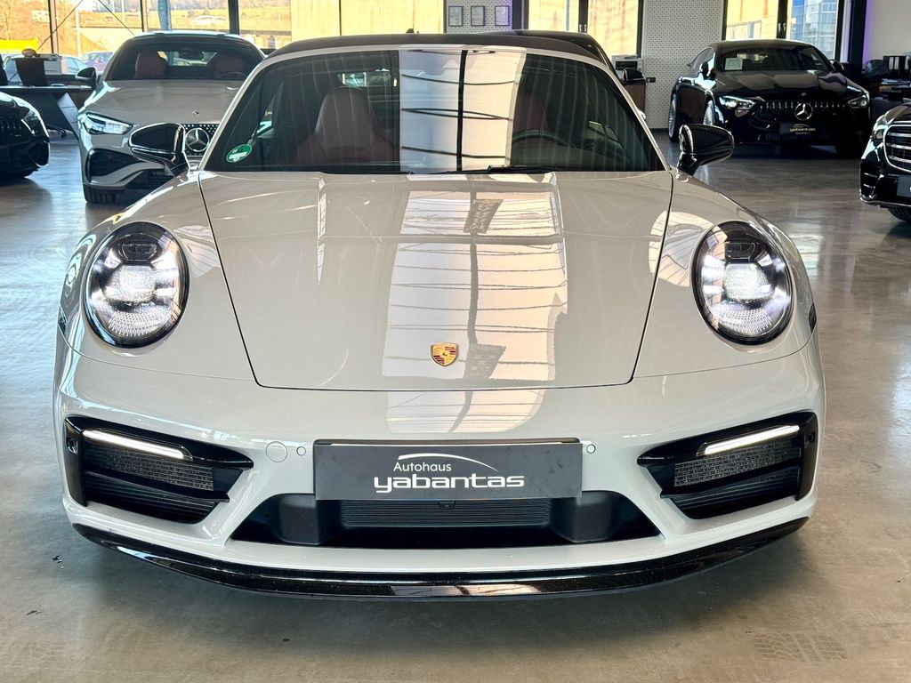 Porsche 992 2024