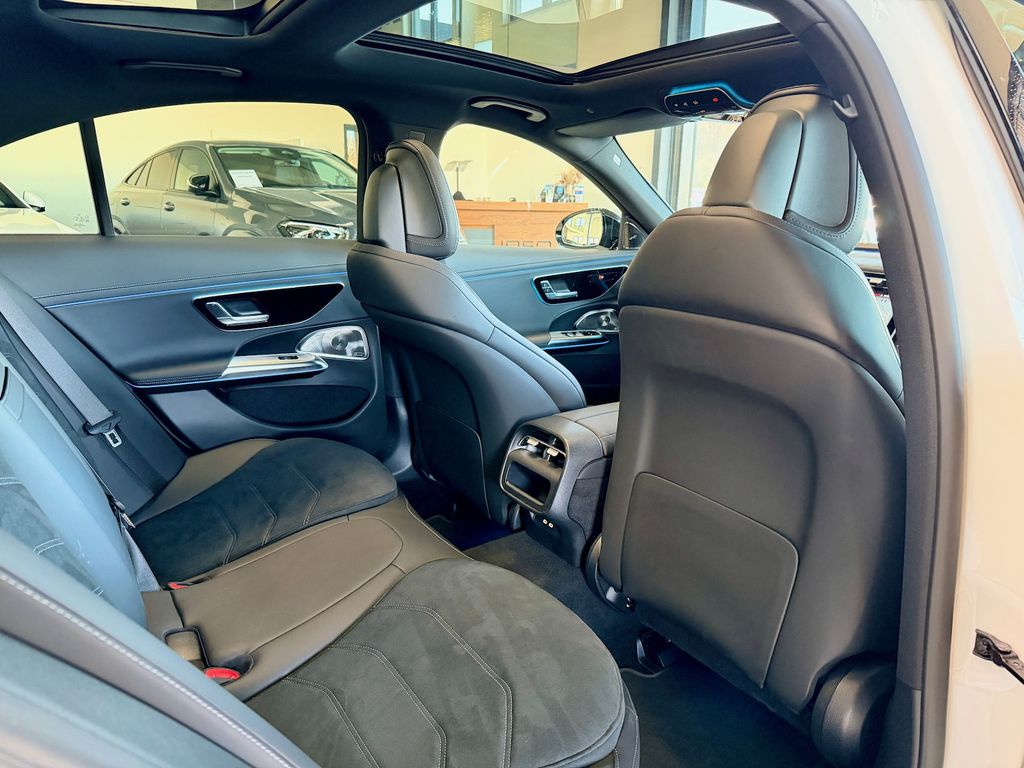 Mercedes-Benz E 200 2025