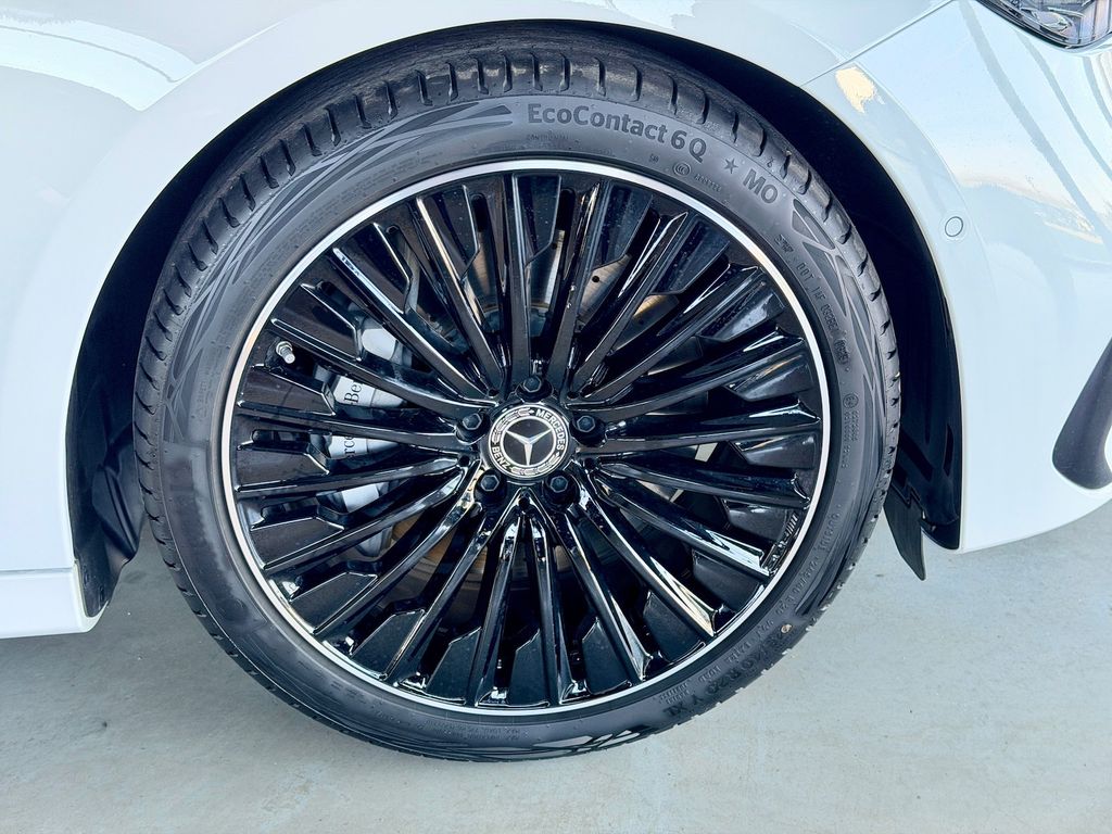 Mercedes-Benz E 200 2025