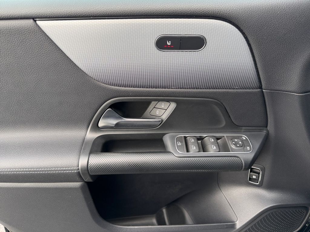 Mercedes-Benz B 250 2022