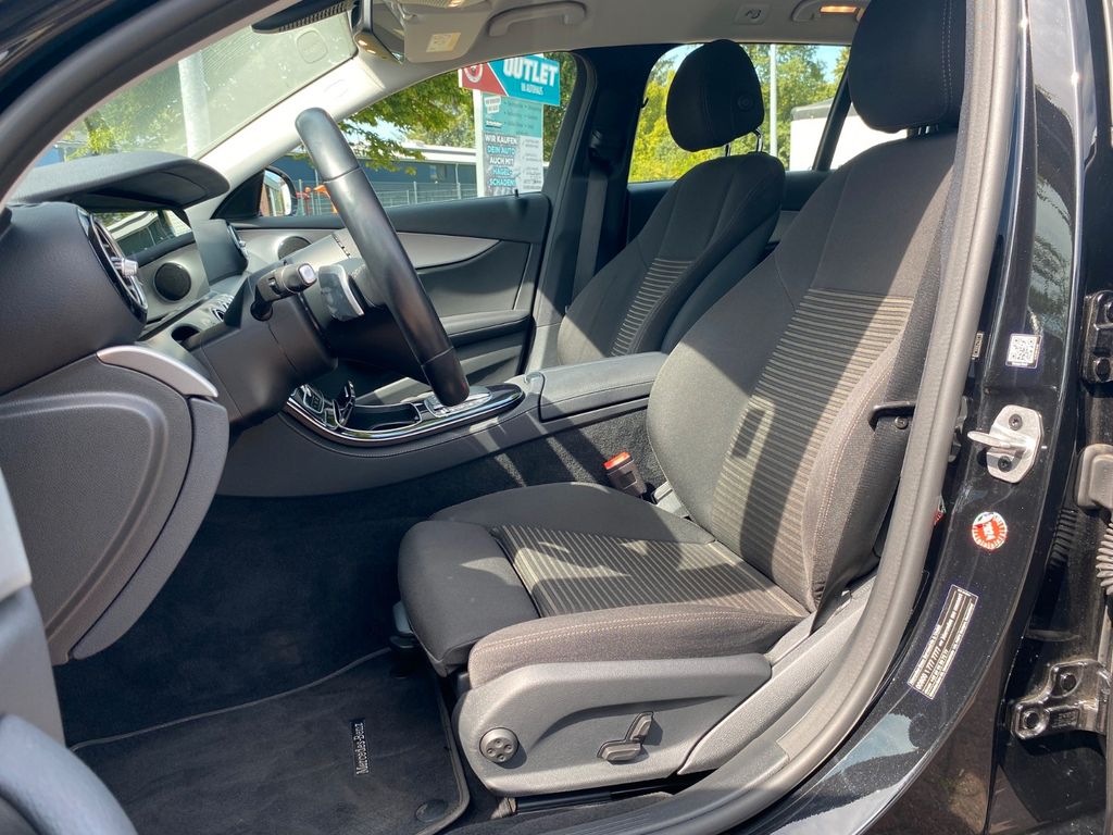 Mercedes-Benz E 220 2020