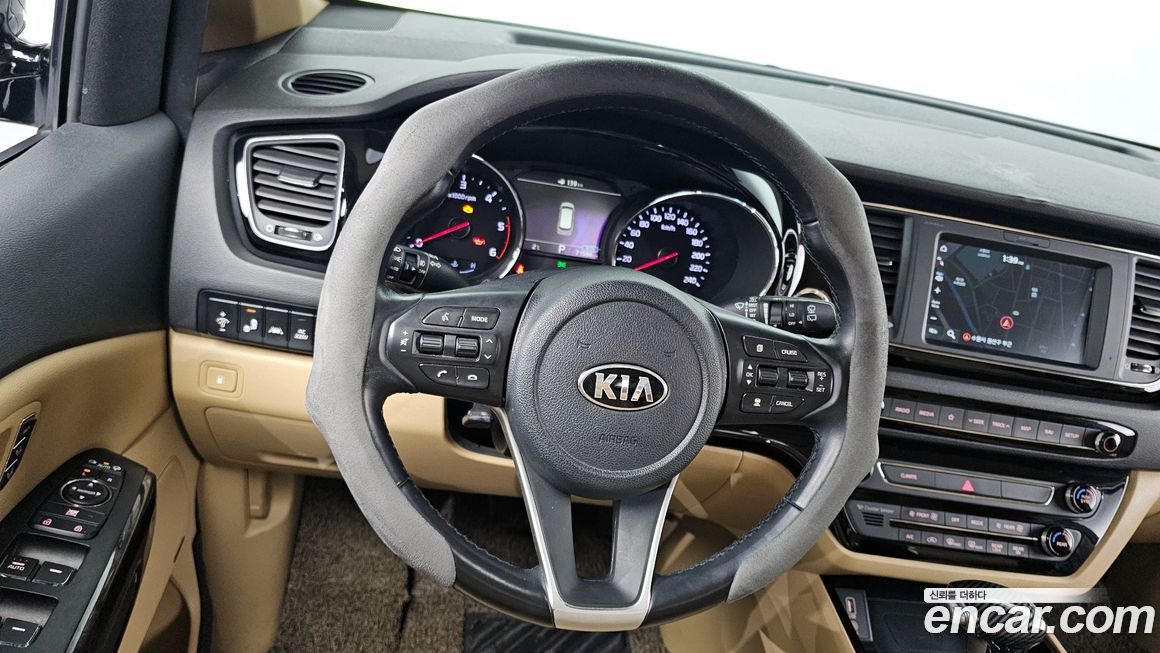 Kia Canival 2019