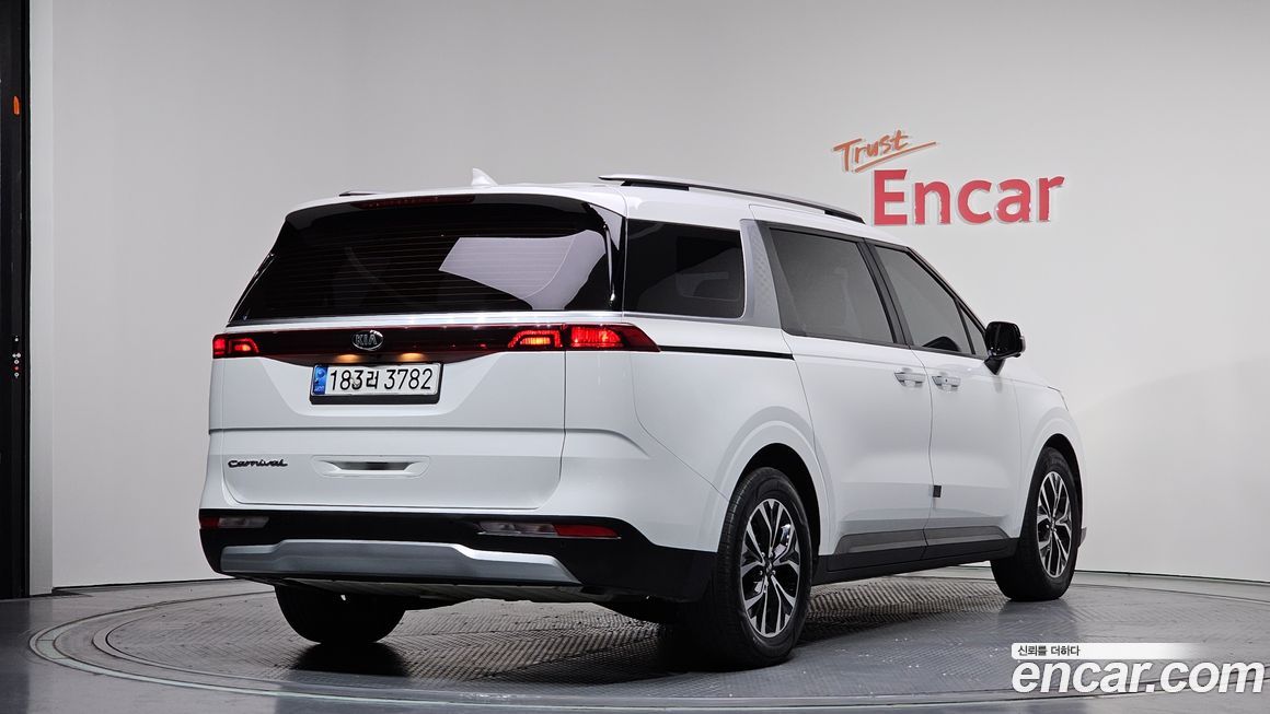 Kia Canival 2021