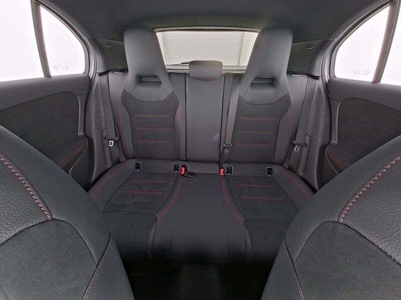 Mercedes-Benz A 250 2025
