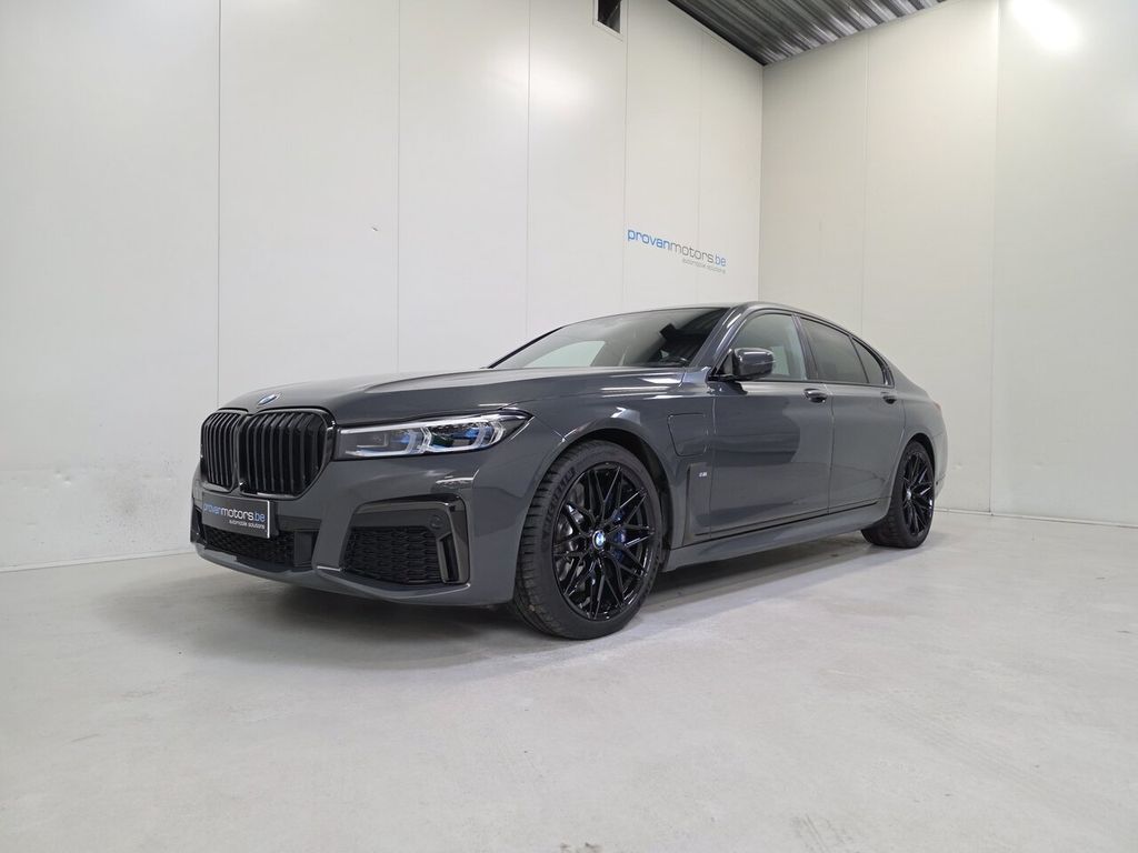 BMW 745 2020