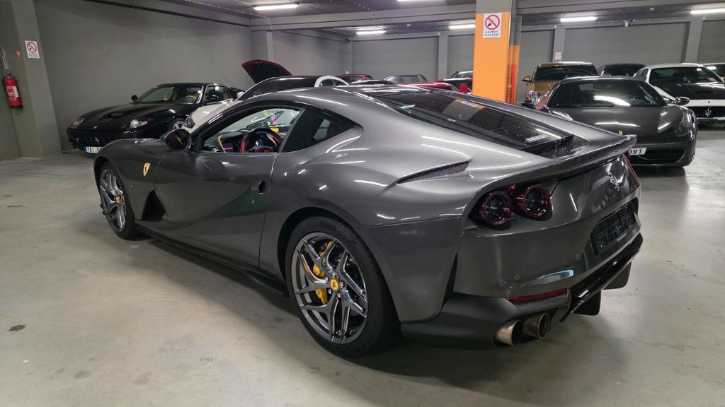 Ferrari 812 2020
