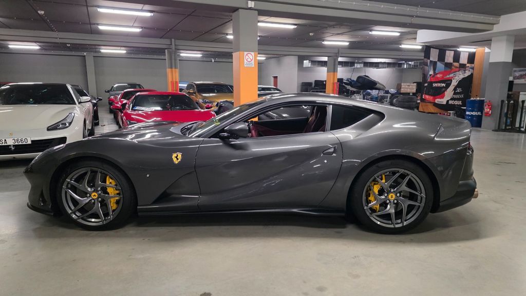 Ferrari 812 2020