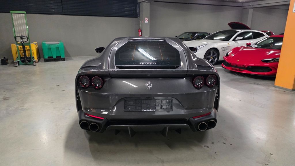 Ferrari 812 2020