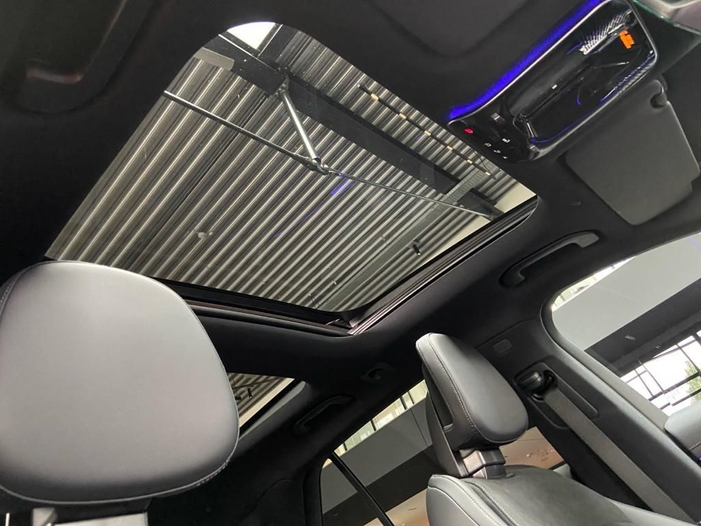 Mercedes-Benz E 300 2025