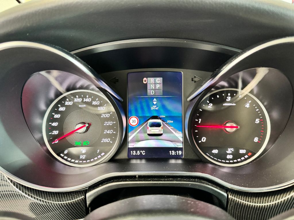 Mercedes-Benz V 250 2023