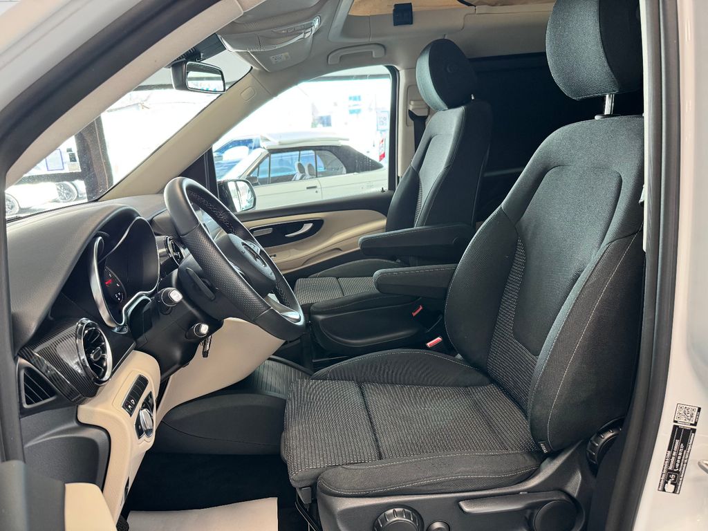 Mercedes-Benz V 250 2023