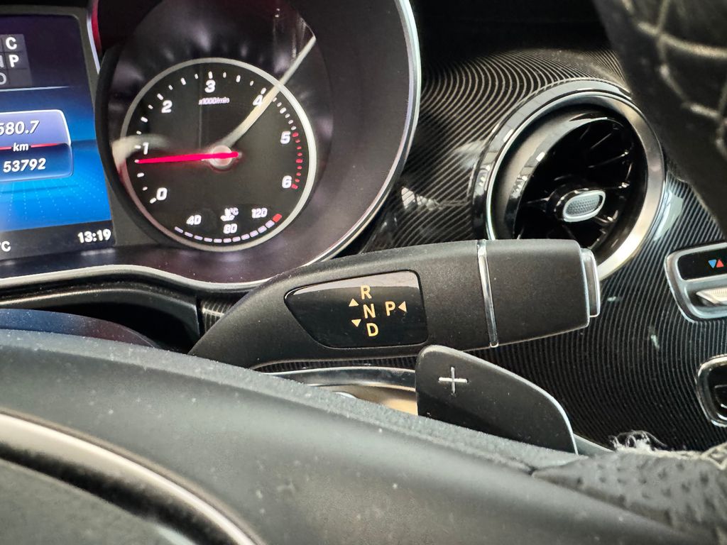 Mercedes-Benz V 250 2023