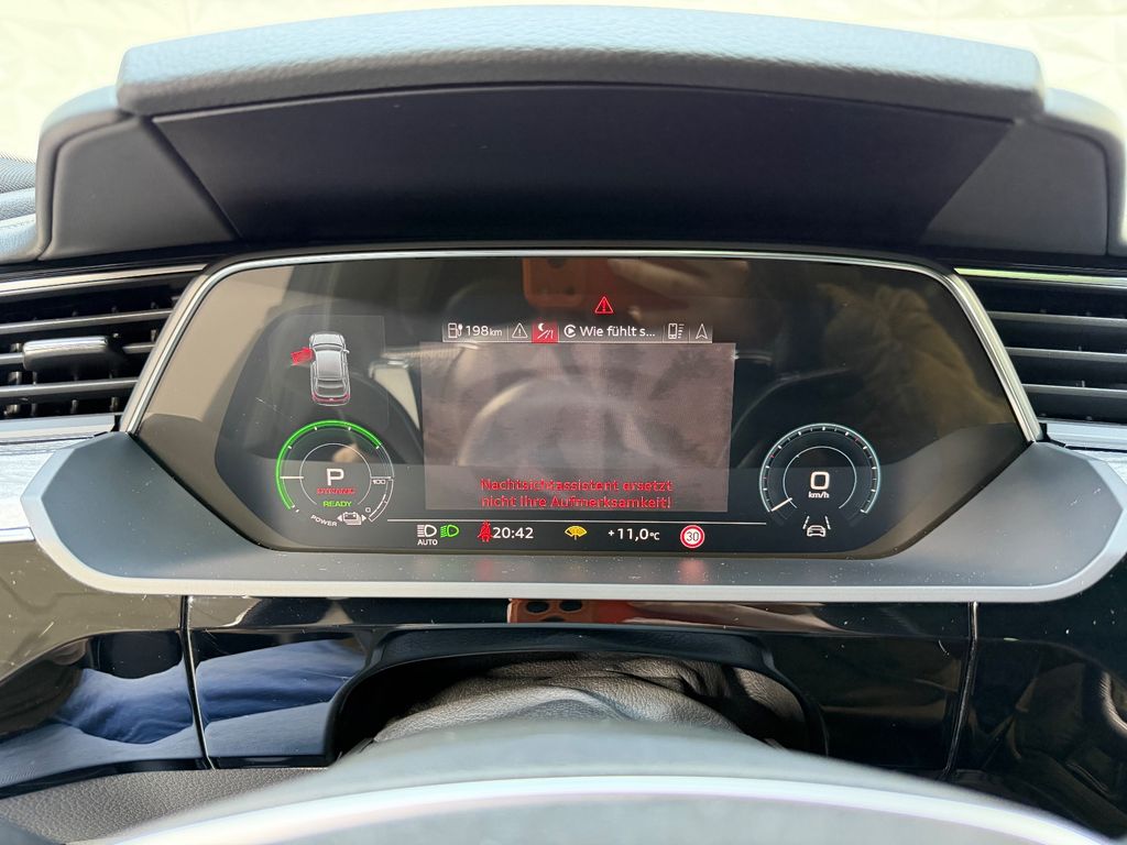 Audi e-tron 2022