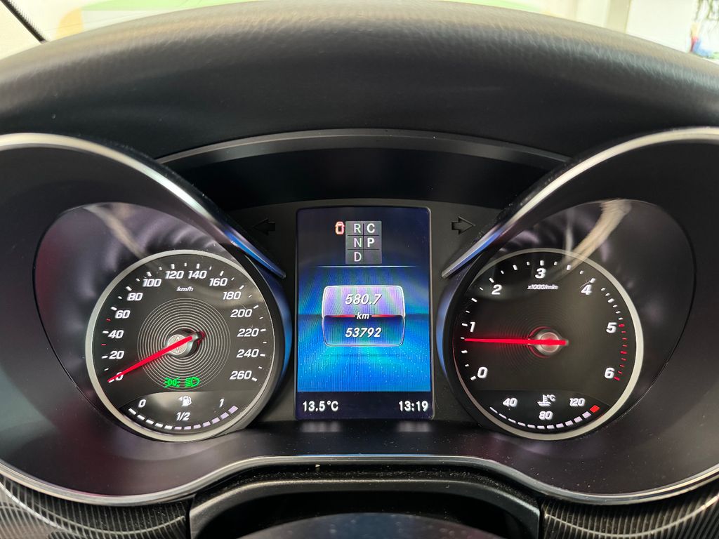 Mercedes-Benz V 250 2023