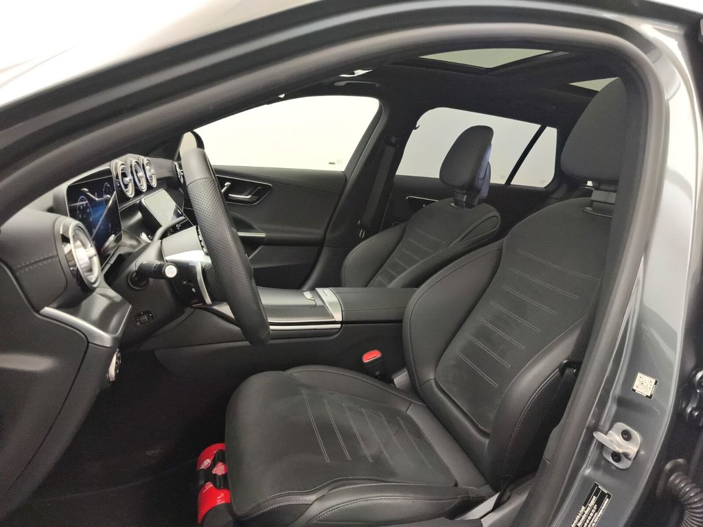 Mercedes-Benz C 300 2025