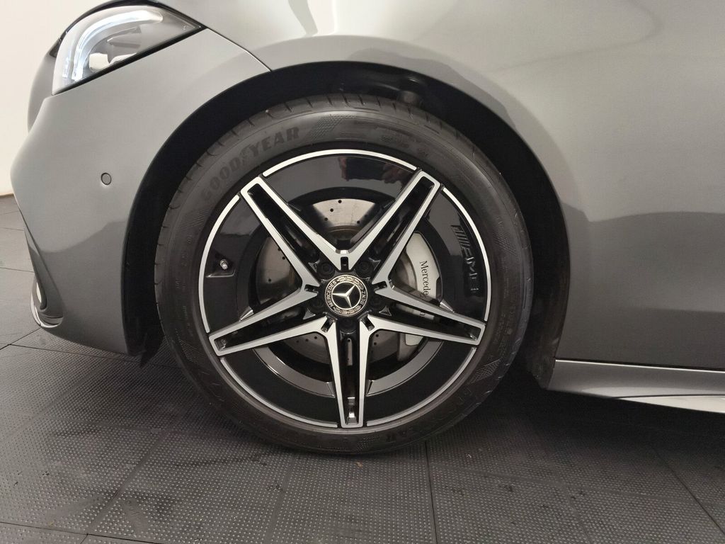 Mercedes-Benz C 300 2025