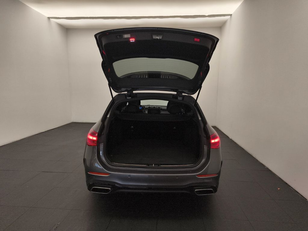 Mercedes-Benz C 300 2025