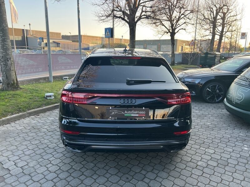 Audi Q8 2023