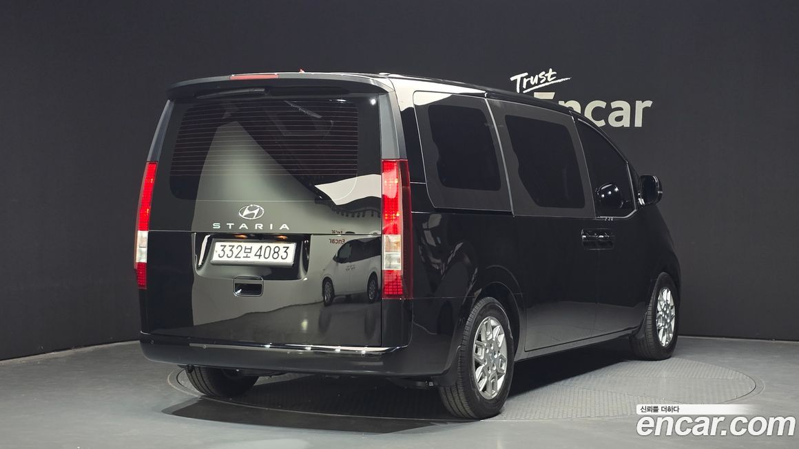 Hyundai Staria 2023