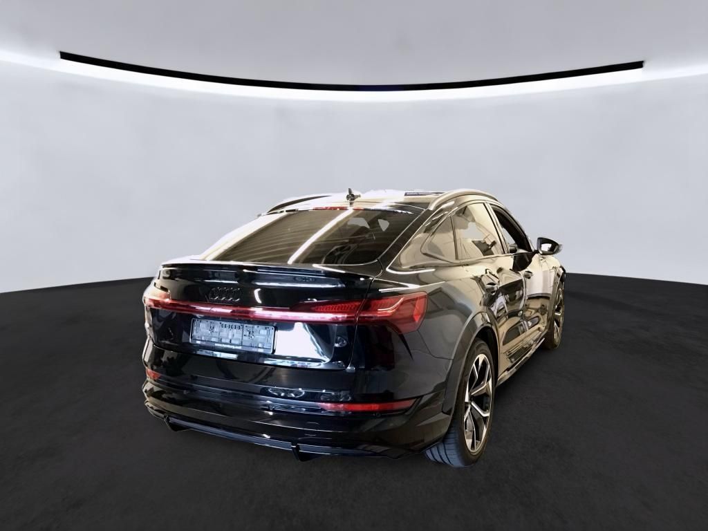 Audi e-tron 2022