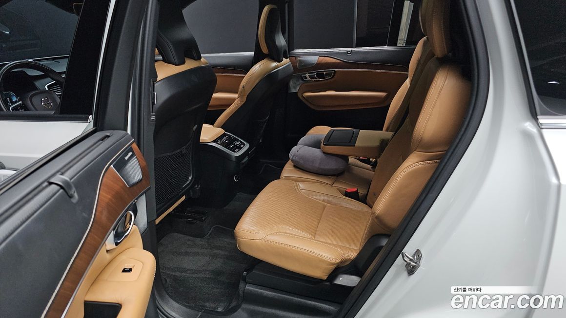 Volvo XC90 2019