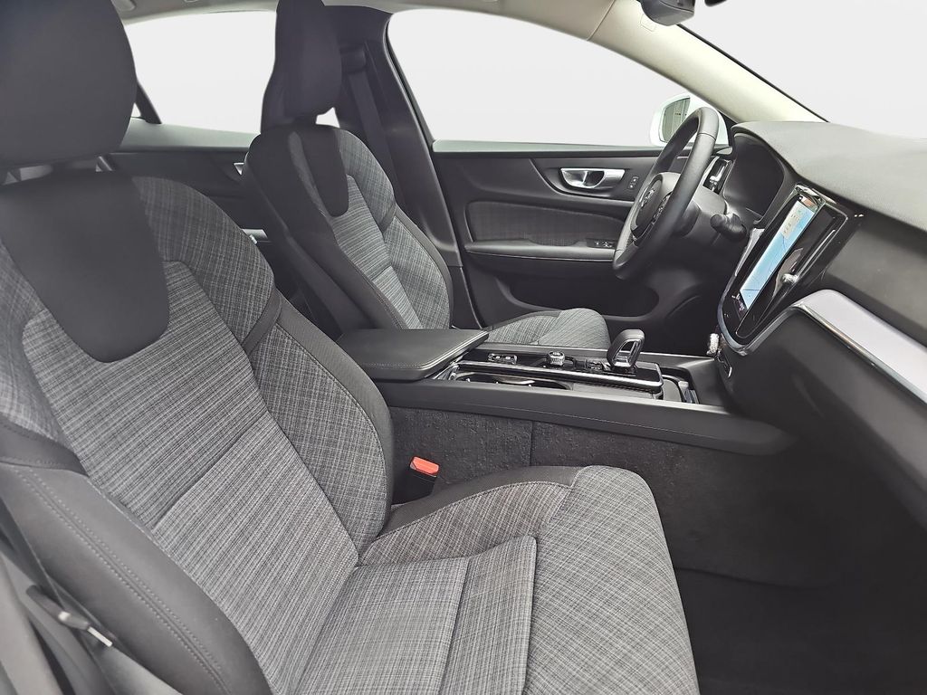 Volvo S60 2024