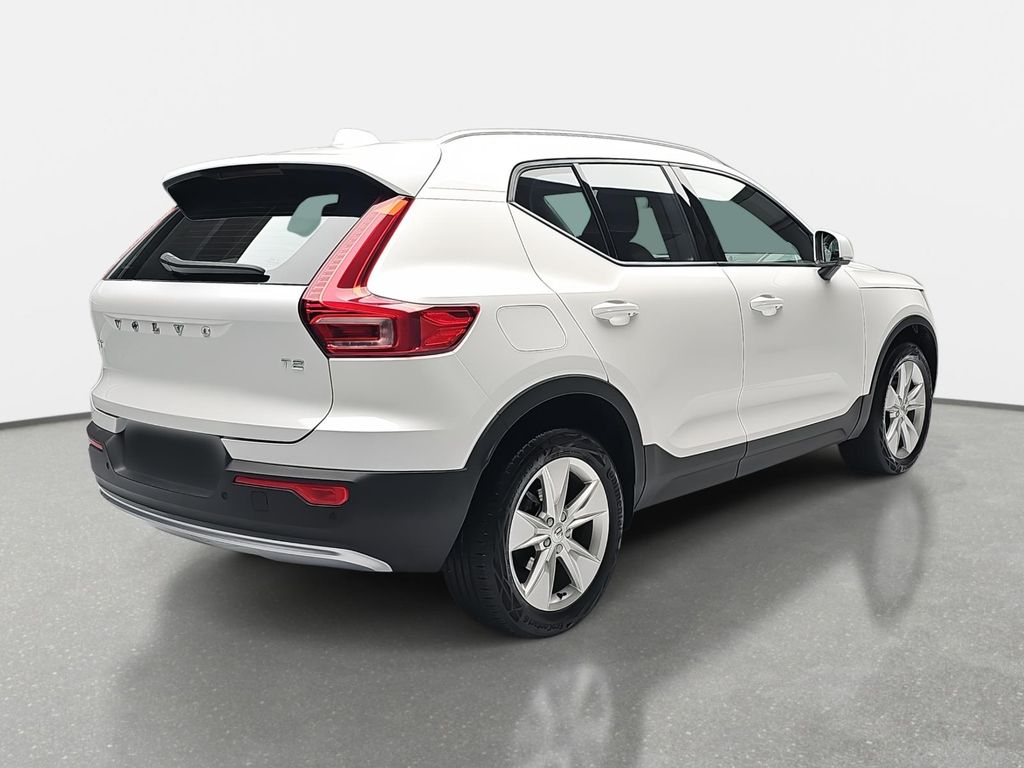 Volvo XC40 2024