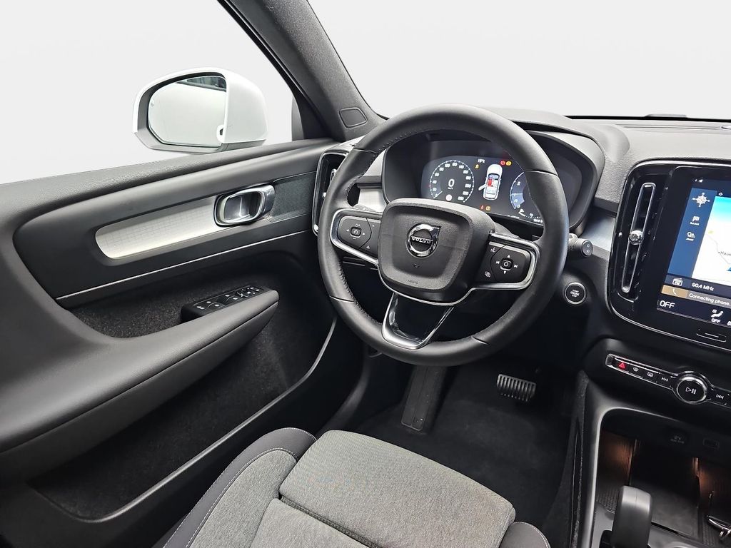 Volvo XC40 2024